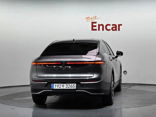 2025 Toyota Crown Signia XVI (S230), серый, 7588000 рублей, вид 4