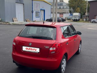 2011 Skoda Fabia II Рестайлинг, красный, 550000 рублей, вид 4