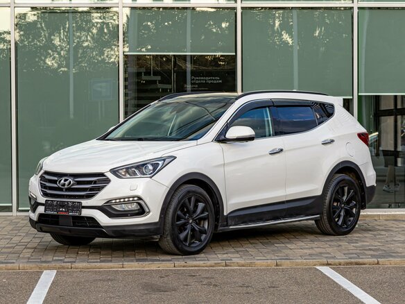 2017 Hyundai Santa Fe III Рестайлинг, белый, 1855000 рублей