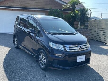 2013 Honda Freed Spike I Рестайлинг, чёрный, 850000 рублей, вид 1