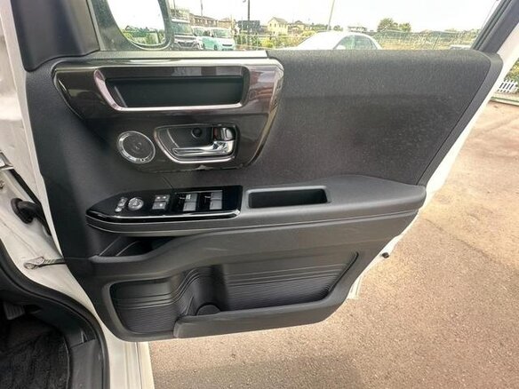 2017 Honda N-BOX II, белый, 800000 рублей - вид 18