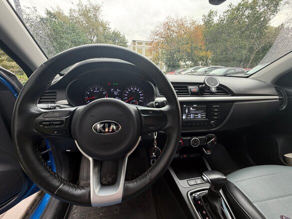 2019 Kia Rio X-Line IV, синий, 1750000 рублей - вид 9