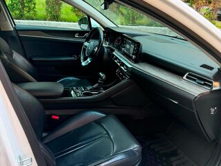 2021 Kia K5 III, белый, 1900000 рублей, вид 5