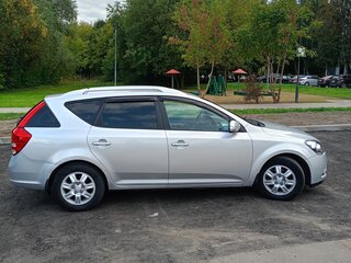2011 Kia Ceed I Рестайлинг, серебристый, 750000 рублей, вид 3