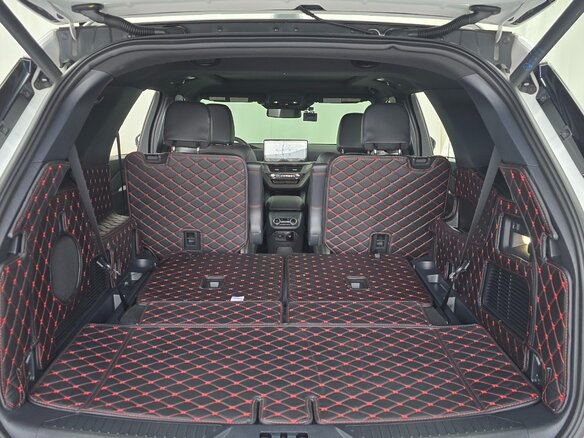 2025 Ford Explorer VI Рестайлинг, белый, 7520000 рублей - вид 4