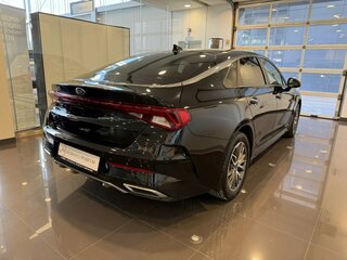 2021 Kia K5 III, чёрный, 2160000 рублей, вид 4