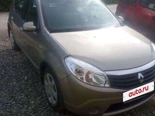 2011 Renault Sandero I, бежевый, 685000 рублей, вид 4