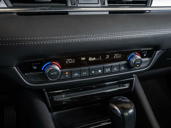 2020 Mazda 6 III (GJ) Рестайлинг 2, белый, 2200000 рублей - вид 11