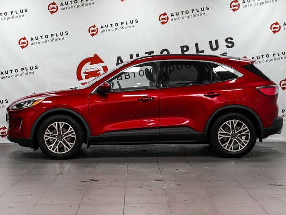 2020 Ford Escape IV, красный, 1599000 рублей - вид 5