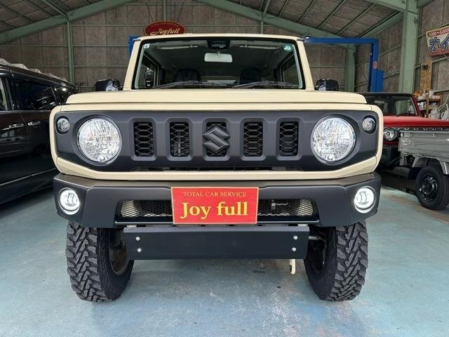 Открыть фотографии: Suzuki Jimny IV