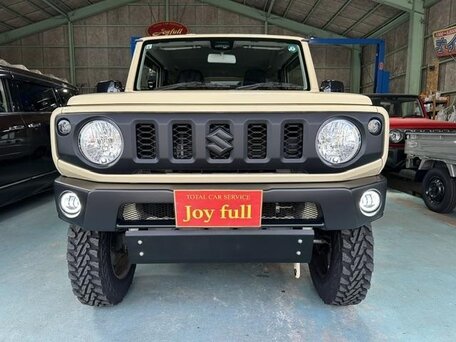 Suzuki Jimny IV