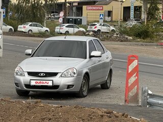 2014 Lada (ВАЗ) Priora I Рестайлинг, серебристый, 530000 рублей, вид 3