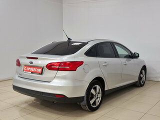 2017 Ford Focus III Рестайлинг, серебристый, 1290000 рублей, вид 4
