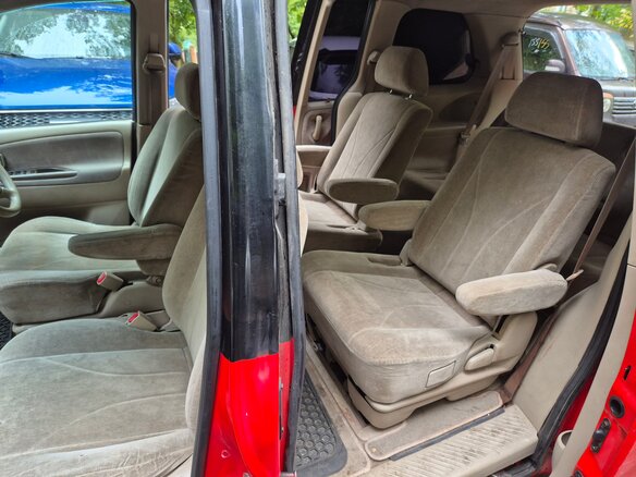 2001 Mazda MPV II (LW), красный, 485000 рублей - вид 22