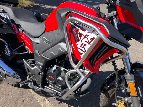 2025 Honda CB 190X (Wuyang), красный, 198000 рублей, вид 4