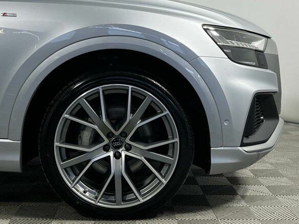 2019 Audi Q8 55 TFSI I (4M), серебристый - вид 6