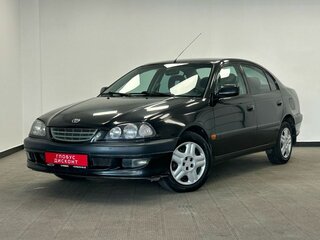 Toyota Avensis I