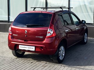 2014 Renault Sandero I, красный, 532000 рублей, вид 5