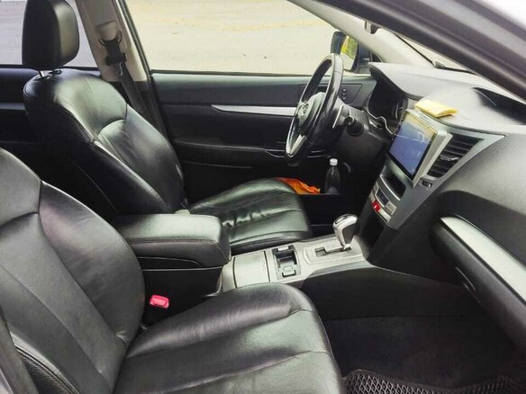 2011 Subaru Outback IV, серебристый, 1100000 рублей - вид 8