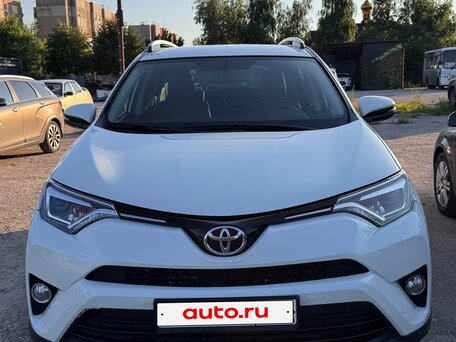 2016 Toyota RAV4 IV (XA40) Рестайлинг, белый, 2380000 рублей, вид 1