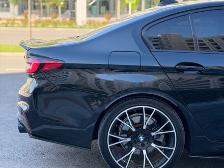 2019 BMW 5 серии 530i xDrive VII (G30/G31/G38), чёрный, 3900000 рублей, вид 3