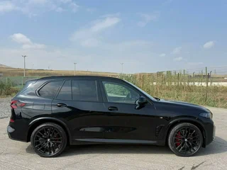 2026 BMW X5 40d IV (G05/G18) Рестайлинг, чёрный, 16390000 рублей, вид 3