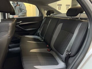 2026 Lada (ВАЗ) Vesta I Рестайлинг (NG), серебристый, 1737449 рублей, вид 5