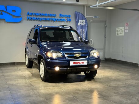 2017 Chevrolet Niva I Рестайлинг, синий, 789000 рублей, вид 4