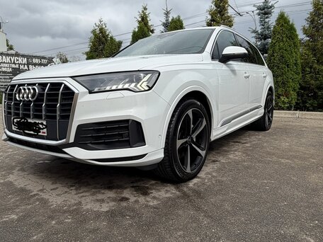 2021 Audi Q7 45 TDI II (4M) Рестайлинг, белый, 6000000 рублей, вид 1