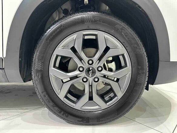 2023 Kia KX3, белый, 2070000 рублей - вид 19