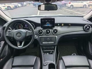 2018 Mercedes-Benz GLA 200 I (X156) Рестайлинг, белый, 1660000 рублей, вид 4