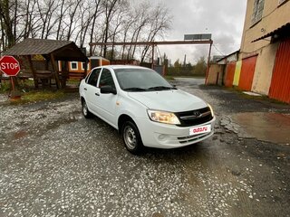 2012 Lada (ВАЗ) Granta I, белый, 249000 рублей, вид 1