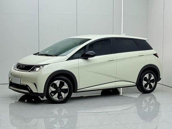 2026 BYD Dolphin 44.9 kWh I, белый, 1680000 рублей - вид 12