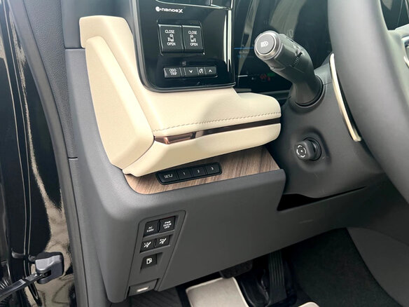 2026 Lexus LM 350h II, чёрный, 16200000 рублей - вид 30