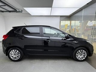 2016 Kia Rio III Рестайлинг, чёрный, 1329000 рублей, вид 4