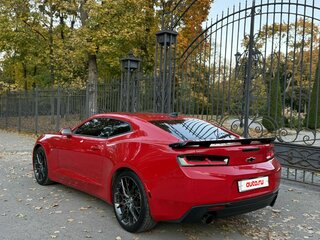 2016 Chevrolet Camaro VI, красный, 2820000 рублей, вид 3