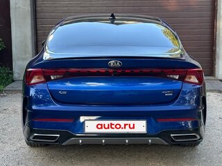 2021 Kia K5 III, синий, 2150000 рублей, вид 5