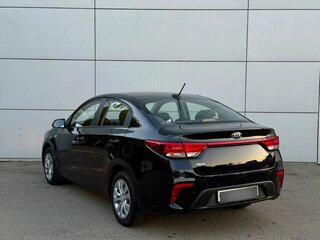 2017 Kia Rio IV, чёрный, 1020000 рублей, вид 5