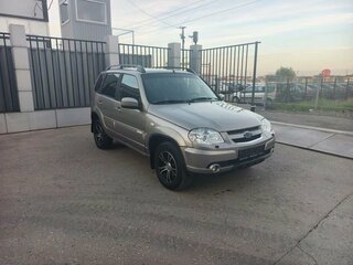 2013 Chevrolet Niva I Рестайлинг, серый, 407000 рублей, вид 1