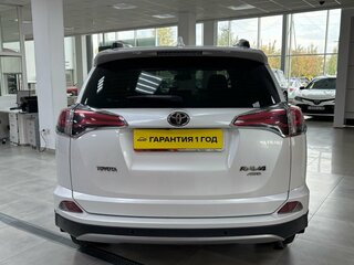 2018 Toyota RAV4 IV (XA40) Рестайлинг, белый, 2590000 рублей, вид 4