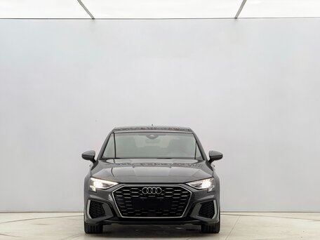 2023 Audi A3 Sportback 35 TFSI IV (8Y), серый, 1730000 рублей, вид 5