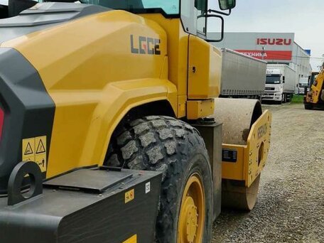2023 SDLG RS8140, 5210000 рублей, вид 3