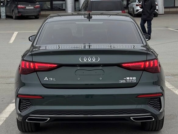 2022 Audi A3 35 TFSI Long IV (8Y), зелёный - вид 4