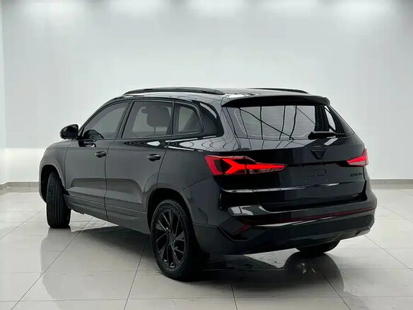 2023 Jetta VS7 I Рестайлинг 1, чёрный, 1656000 рублей - вид 5