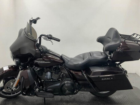 2011 Harley-Davidson Street Glide, пурпурный, 640000 рублей, вид 2