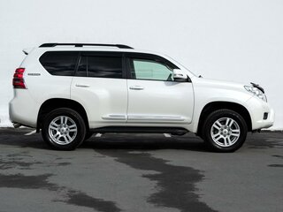 2011 Toyota Land Cruiser Prado 150 Series, белый, 2990000 рублей, вид 5