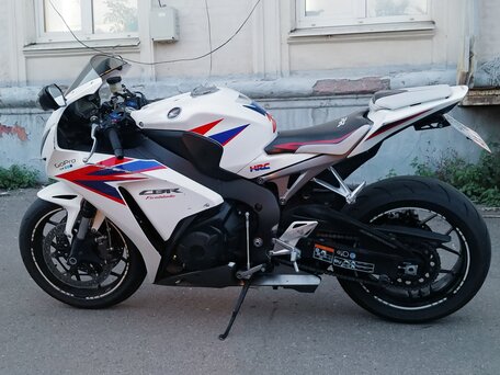 2012 Honda CBR 1000 RR/RA Fireblade, белый, 850000 рублей, вид 1