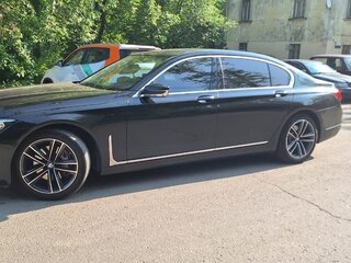 2019 BMW 7 серии Long 740Li xDrive VI (G11/G12) Рестайлинг, чёрный, 3700000 рублей, вид 4