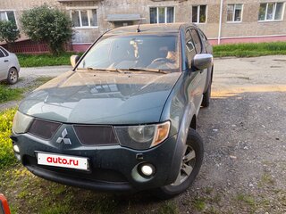 2008 Mitsubishi L200 IV, зелёный, 900000 рублей, вид 1