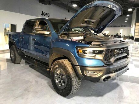 2026 Ram 1500 TRX SRT V Рестайлинг, синий, 18120000 рублей, вид 1